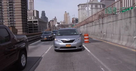 Crossing the Brooklyn Bridge into Brooklyn Stock Footage 51239123