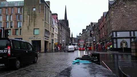 Crossing of Edinburgh, Scotland 库存影片 83240059