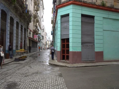 Crossing the street Stock Footage 70845081