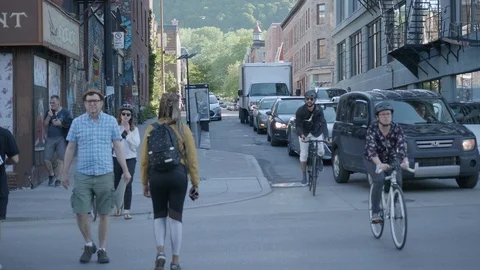 Crossing the street in the Plateau. Stock Footage 100762571
