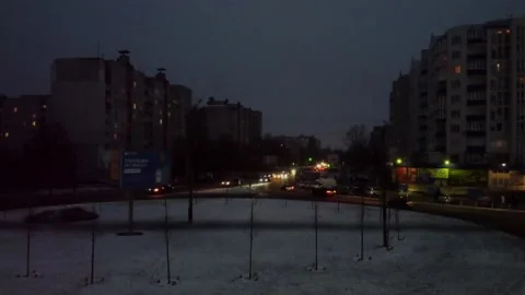 Crossroads, roundabout traffic, evening Stockbeeldmateriaal 166405239