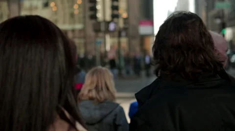 Crosswalk in chicago Stock Footage 41308600