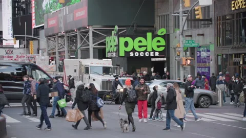 Crosswalk in Time Square Vídeos de archivo 173348194