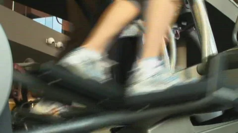 Crosswalker feet Stock-Footage 495326