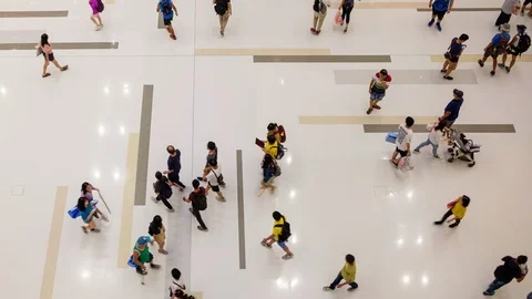 Crowd Of Anonymous Unrecognizable People Walking In Mall - time lapse 库存影片 115542003