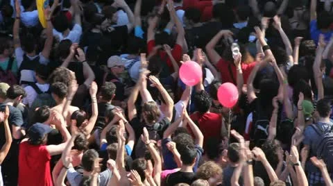 Crowd at concert clapping (pan) Video stock 11337826