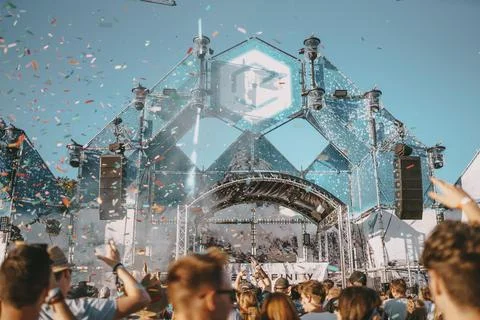 Crowd dancing during electronic music festival Electrifinity in Bad Aibling with 스톡 사진