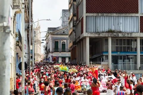 Crowd of devout Catholics of Santa Barbara participate in the procession in Pelo Stock Photos