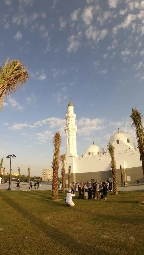 Crowd Gathered Outside Masjid Quba Stock Footage 344070572