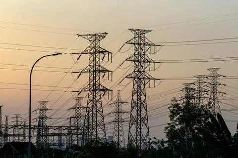 Crowd High Voltage Electrical Cable Foto stock