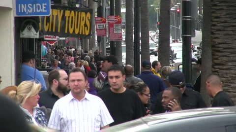 Crowd on Hollywood Blvd. Video stock 1362195