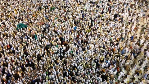 Crowd in kaaba Stock Footage 102531416