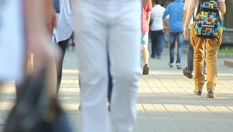 The crowd, legs only, spring-summer Stock Footage 10922803