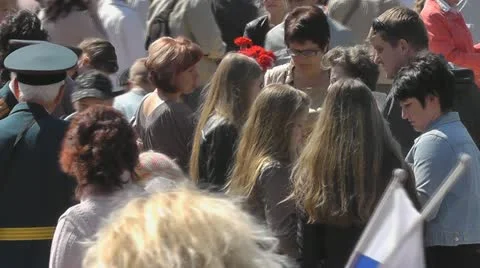 Crowd at the memorial in 1200 guards Stock Footage 10979423
