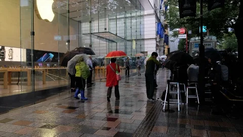 Crowd Outside Apple Store Stock Footage 95365743