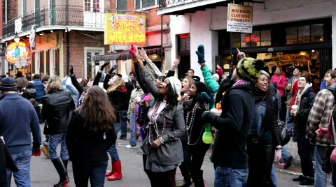 Crowd of People calling for Beads Video stock 643506
