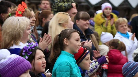 Crowd of people clapping. Stock Footage 67363265