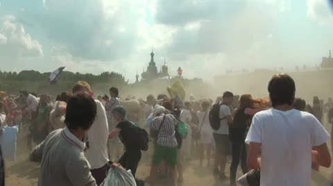 A crowd of people fighting pillows Video stock 25424417