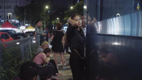 Crowd people in night scene at Jalan Bukit Bintang Stock Footage 106566381
