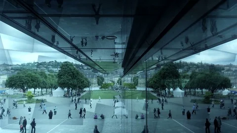 Crowd of people walking in the city background Vidéo 72863405