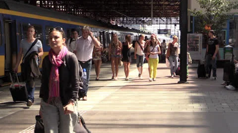 Crowd at railway station Stock Footage 25786017