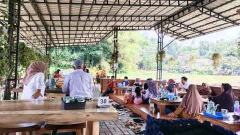 The crowd of a restaurant Stock Photos