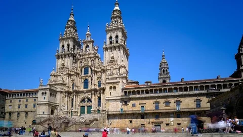 Crowd rush people walk on old Santiago Compostela cathedral square, timelapse Video stock 109382603