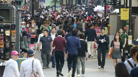 Crowd in Seoul Street Video stock 8761380