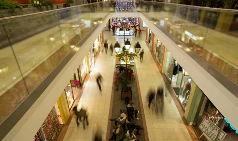 Crowd in Shopping Mall Stock-Footage 44671965