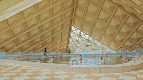 The crowd in the spa pool Stock Footage 129471411