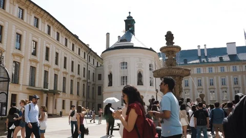 Crowd on the street, people walking 動画素材 123739103