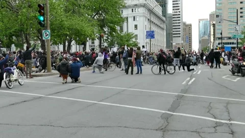 Crowd on there knee Stock Footage 132482692
