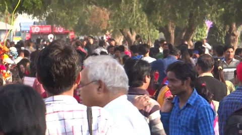 Crowd in a trade fare Stock Footage 32897533