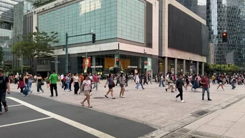 Crowd walking at Bonifacio High Street public plaza in BGC Taguig 4K Stock Footage 337950733