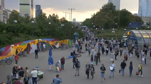 Crowd walking in the center of Warsaw. Stock-Footage 67866495
