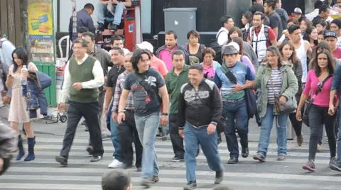 Crowd walking Stock Footage 46482247