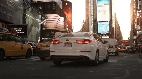 Crowd walking on Times Square during daytime. New York, USA. Video stock 44115570