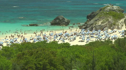 Crowded Beach, Bermuda Coastline Pan Wide Stock Footage 33193300