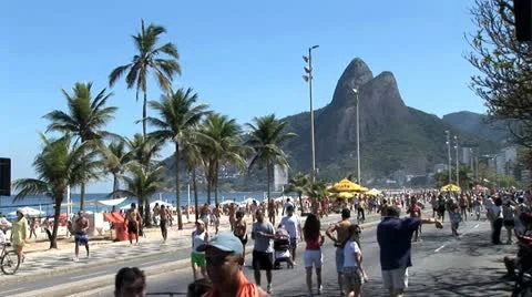 Crowded Beach Sidewalk In Rio De Janeiro, Brazil 7 Video stock 19705595