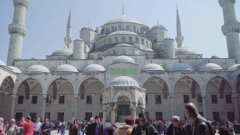 Crowded in blue mosque 스톡 동영상 83739740