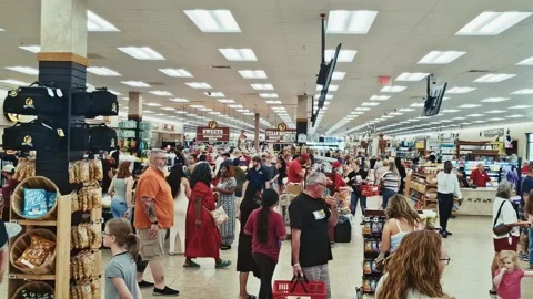 Crowded buc ees convenience store interior florida usa Stock Footage 315761894