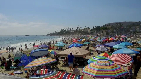 Crowded California Beach Timelapse Stock-Footage 91714528