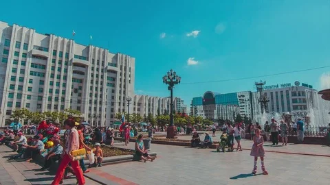 Crowded place timelapse 库存影片 77577849