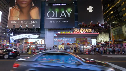 Crowded streets of New York Stock Footage 138971103