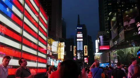 Crowded Times Square at night Видео 53857254