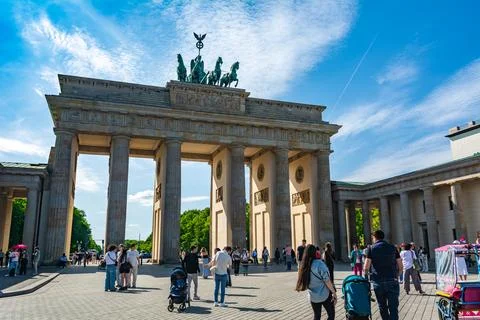 Crowds at the Brandenburg Gate 写真素材