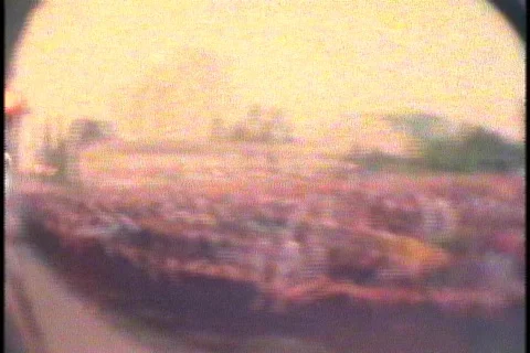 Crowds Stock Footage 70105