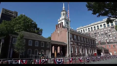 Crowds gather at Independence Hall to mark America's 250th anniversary, Filadelf Stock Footage 338259899