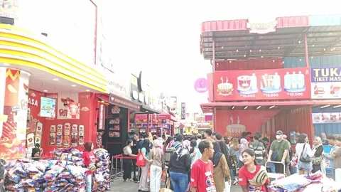 Crowds at Jakarta fair Stock Footage 316209047