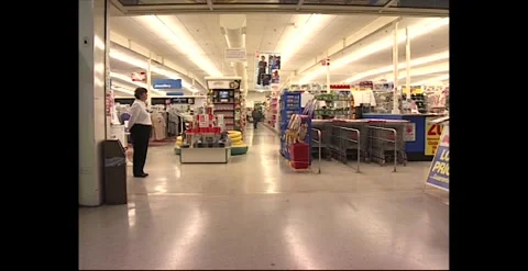 Crowds walking through busy shopping centre in Australia, 1999 Video stock 318293072